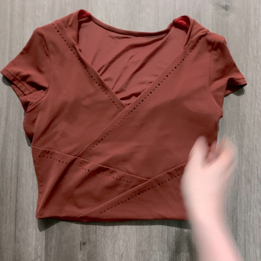 Athleta cross wrap crop top Sustainably made - Picture 4 of 5